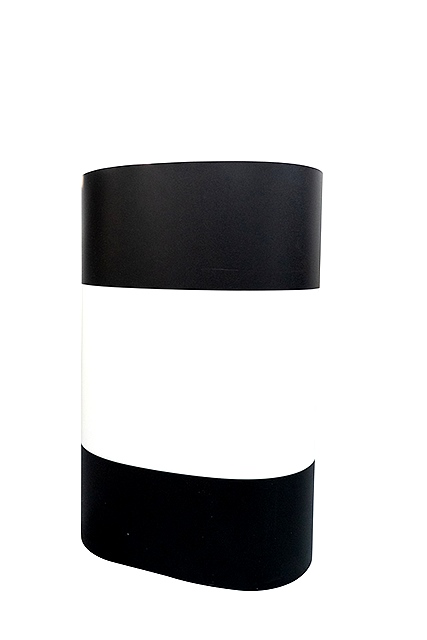 Black and white heat-resistant conveyor belt