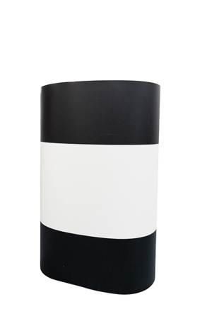 Black and white heat-resistant conveyor belt